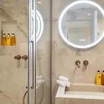 Pick A Flat's With Services In Opera Apartmán