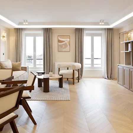 Apartment Pick A Flat's With Services In Opera *