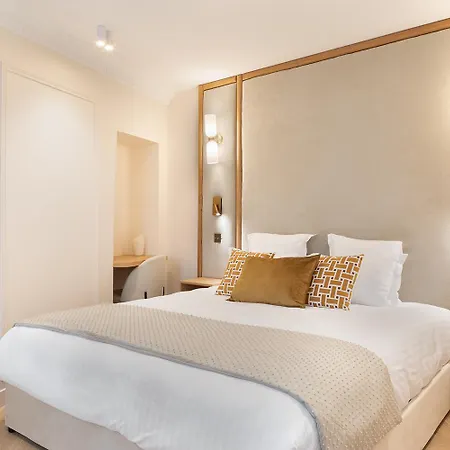 Pick A Flat's With Services In Opéra *