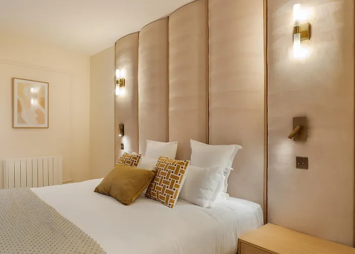 Pick A Flat's With Services In Opera * פריז